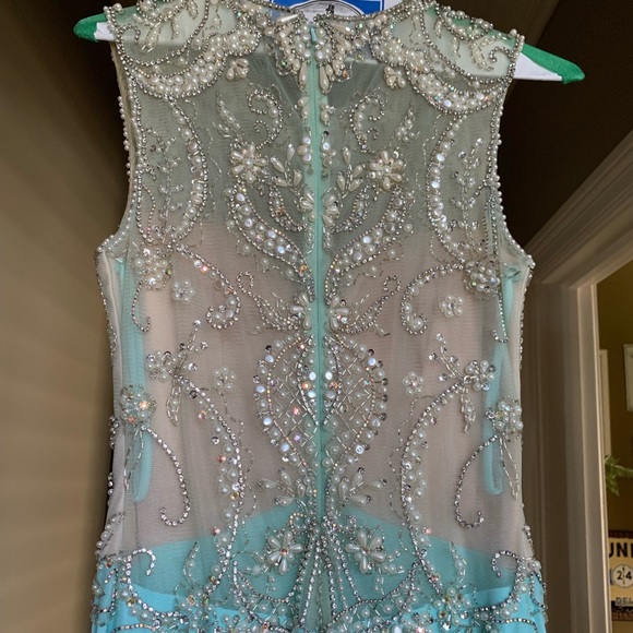 PROM DRESS - Picture 5 of 6